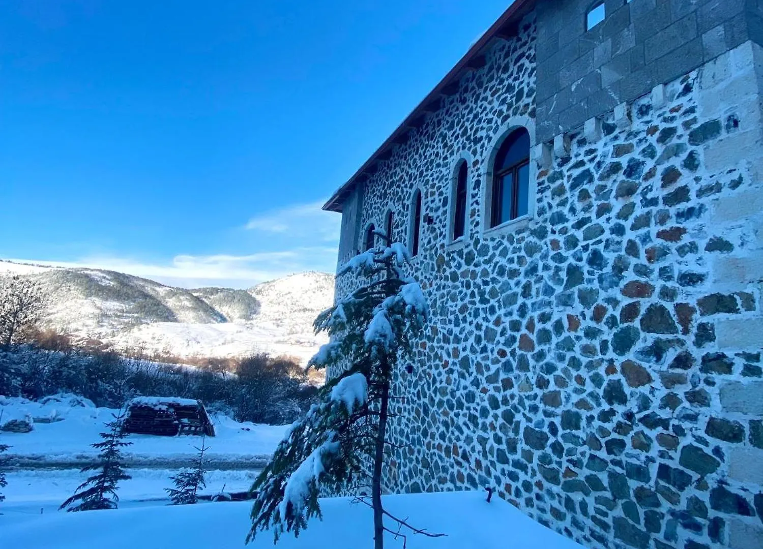 Penzion Hotel Bujtina Oxhaku I Docit Peshkopi Albánie